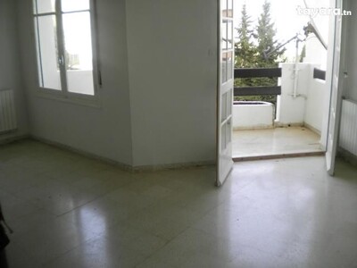 Loue appartement S+2 à El Manar I près de toute commodité