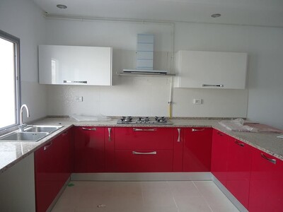 étage d'une villa très haut standing à khzema