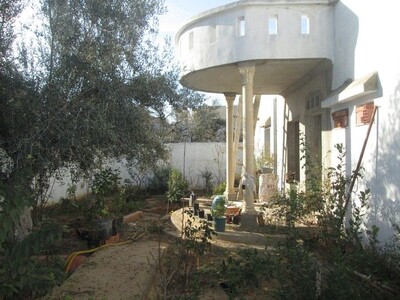 to Barraket Ellis AV unfinished House