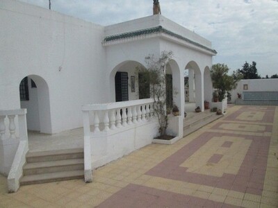 à sidi Hamed AV Villa typique sur 700m