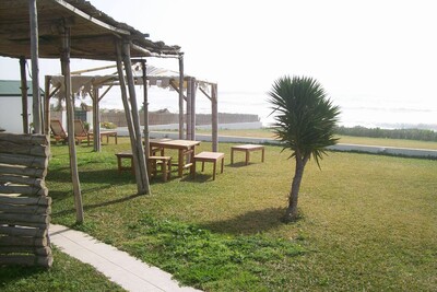AL très belle villa avec accès privé à la plage a nabeul