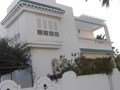 jolie villa ac piscine et jardin a hammamet nord