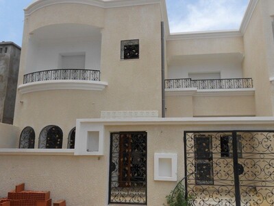 jolie villa dans un quartier calme et d’avenir
