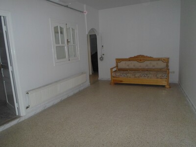 AV QUOQUIN APPARTEMENT AU CENTRE VILLE HAMMAMET