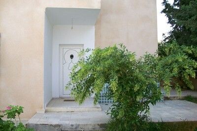 UN STUDIO A LOUER AVEC JARDIN