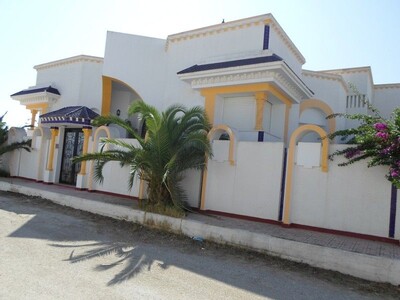 AV une magnifique villa à Menzel Bouzelfa nabeul