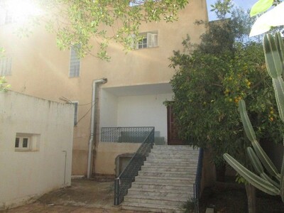 AV villa à 3 niveaux avec studio Mrezgua