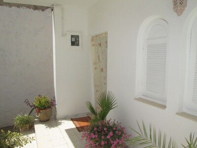 Maison avec entrée indépendant à Hammamet