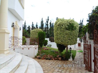 for sale a magnificent Luxury House located in a quiet