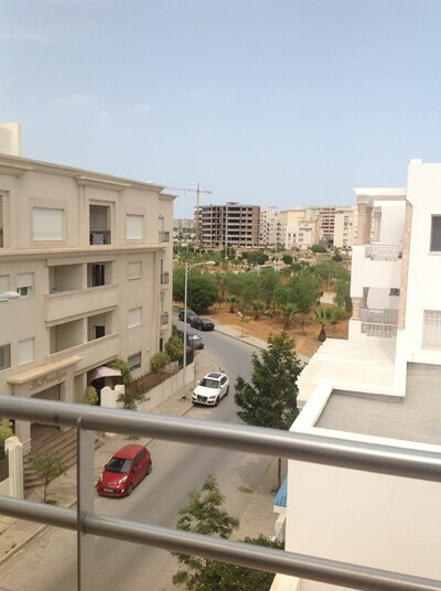 Location Appartement vide la 1200dt au la