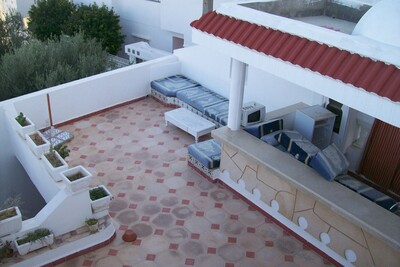 trè belle villa avec un studio indépendant centre ville hammamet