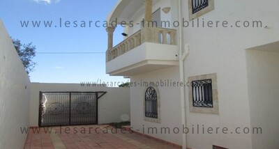 Villa kinza zone craxi à 2 min de hammamet