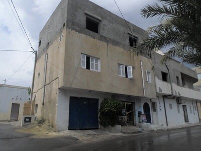 Av un immeuble à Hammamet proche de centre ville