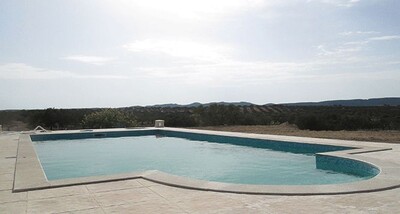 Location Estivale coquette villa de compagne avec Piscine sur 1 h