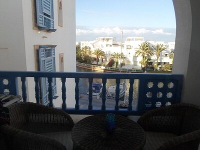 Av un très bel appartement bien meublé à Marina Hammamet