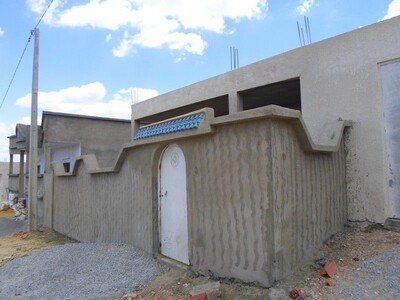 a beautiful unfinished House located in a quiet South H