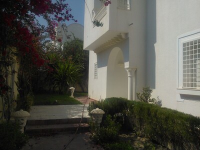 AV villa proche d'hôtel sultan sur deux niveaux Hammamet