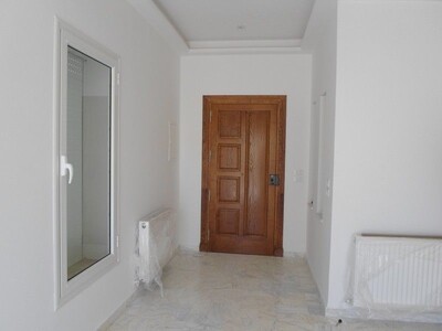 AV villa avec piscine et un beau jardin Hammamet