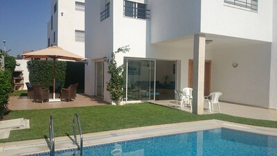 Villa meublée avec piscine à Yasmine