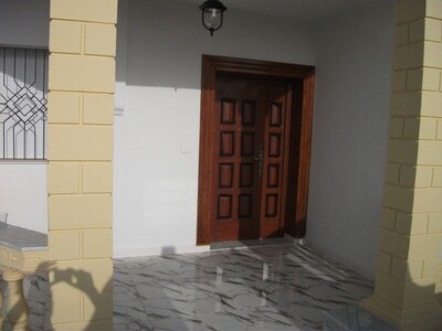 AV une villa avec studio à Borj sedria cité riadh