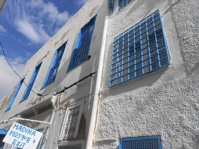 AV joli appartement stratégique au plein centre ville à hammamet