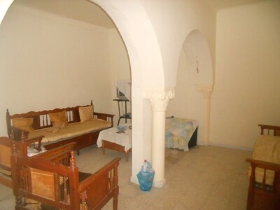 AV au centre ville Hammamet près des commodités et services