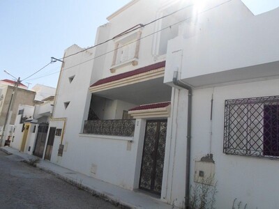 AV dans un quartier résidentiel de Menzel Bouzalfa