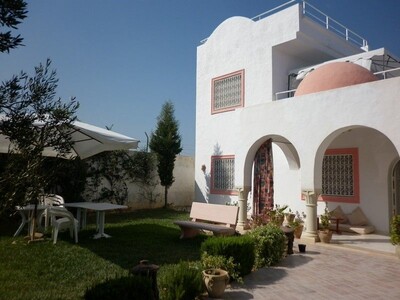 Villa avec jardin et terrasse vue mer à Hammamet nord