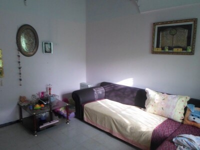 une jolie maison avec garage situé en plein centre ville hammamet
