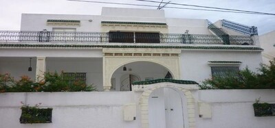 beautiful villa American style at jawhra
