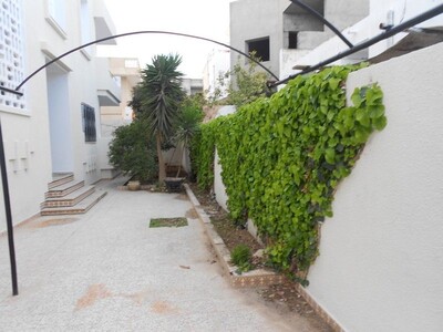 villa avec 2 appartements à Nabeul
