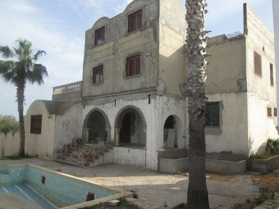 Villa inachevée bungalow à Hammamet Nord