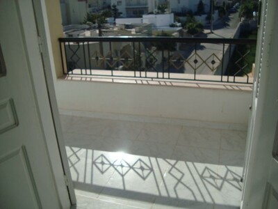 Appartement S+3 sans meubles et spacieux