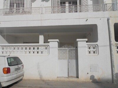 Trés belle maison trés proche du centre ville hammamet