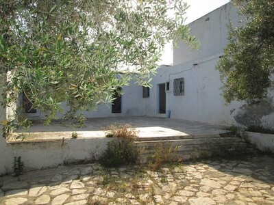 Maison style arabe inachevé à 5 min de Hammamet