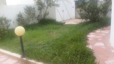 av belle et spacieuse villa avec 2 appartements à hammamet nord