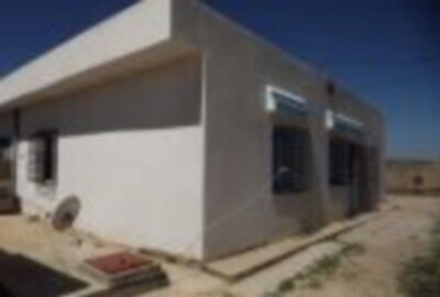 belle maison avec une belle vue dégagée sur la mer