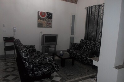 av appartement dans une zone calme proche de zone touristique
