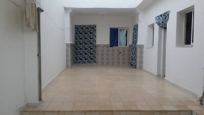 AV 2 grands maisons situé au 1ére arrondissement de hammamet