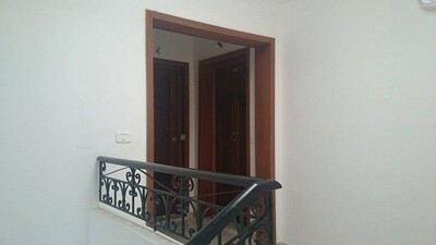 av bel appartement dans une résidence gardée et avec piscine