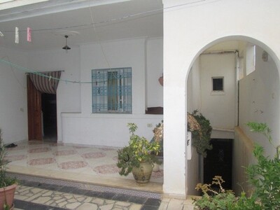 2 maisons a 10 min de hammamet zone calme