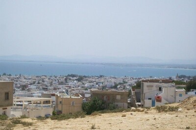 spacieuse villa inachevée à Hammamet Nord