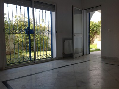 Impeccable avec jardin Ain Zaghouane