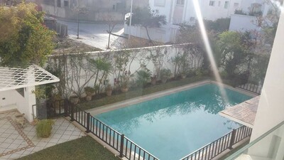 Villa haut standing S+5 Avec piscine Lac