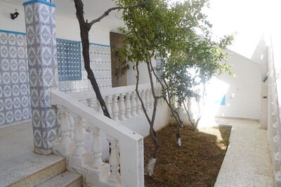 AV pas loin au centre ville hammamet maison sur 3 niveaux