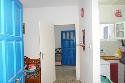 Maison au R D C proche de toute commodité service
