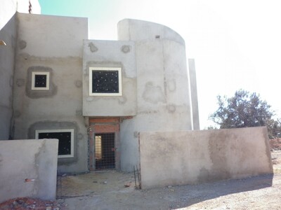 AV a Hammamet nord villa inachevée RDC étage