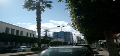 deux locaux commerciaux dans un emplacement privilégié