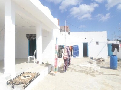 avdre dans la compagne de hammamet 2 maisons