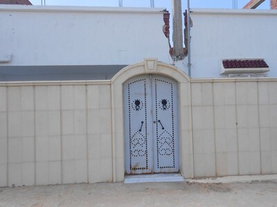Av maison dans un quartier calme SG